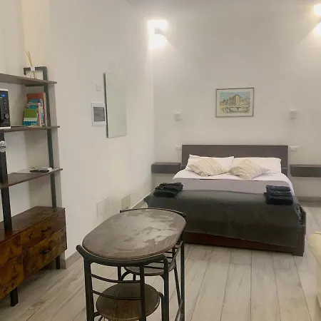 Studio Apartment דירה