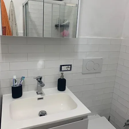 דירה Studio Apartment רומא